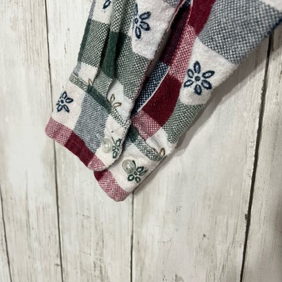 American Sweetheart Flannel Soft Fall Plaid Floral Long Sleeve Button Down Shirt - Picture 7 of 9